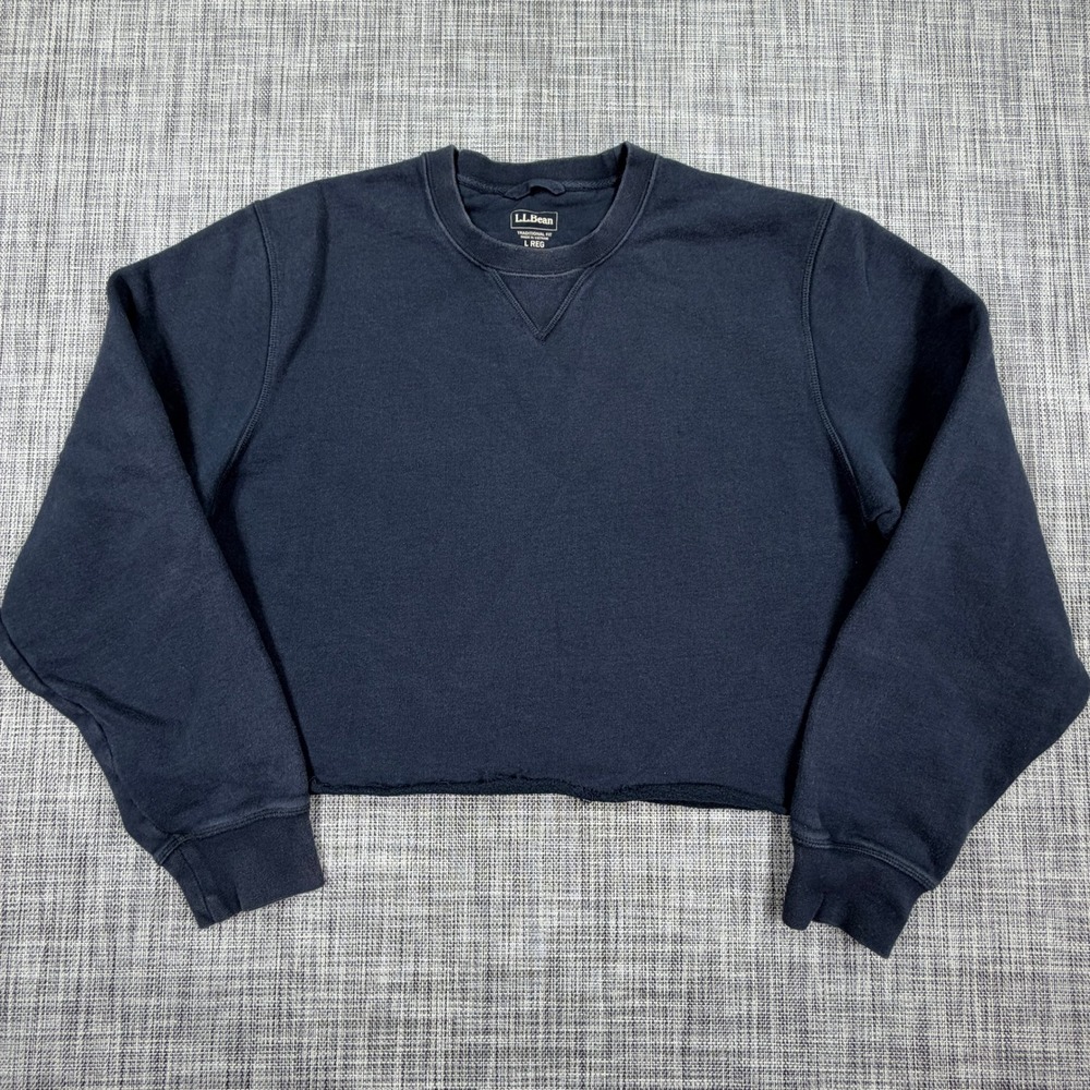 LL Bean Womens Large Navy Blue Cropped Crewneck Sweatshirt Raw Hem Long Sleeve